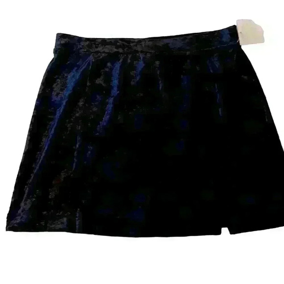 Abound black velvet look mini skirt size small - Picture 1 of 4